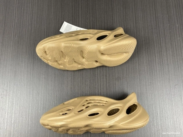 RNNR Adidas Foam Ochre GW3354 Yeezy 0823